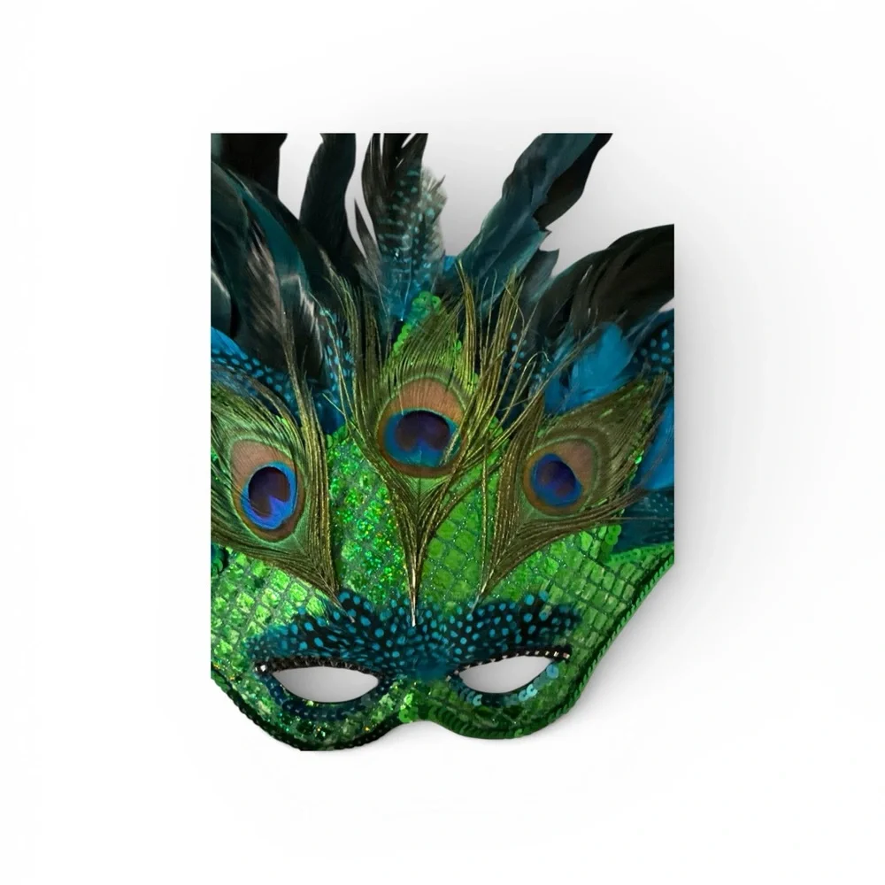 Peacock-Inspired Green Feather Mardi Gras mask